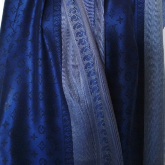 SALE Luxe Large LV Louis Vuitton Light and Dark Blue Wool Scarf Wrap Huge 28x75" - Picture 8 of 8